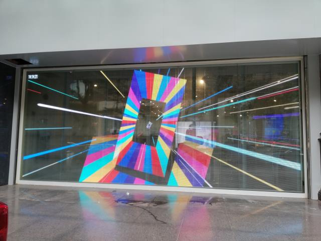 焜显光电车展透明屏具备哪些优点呢？