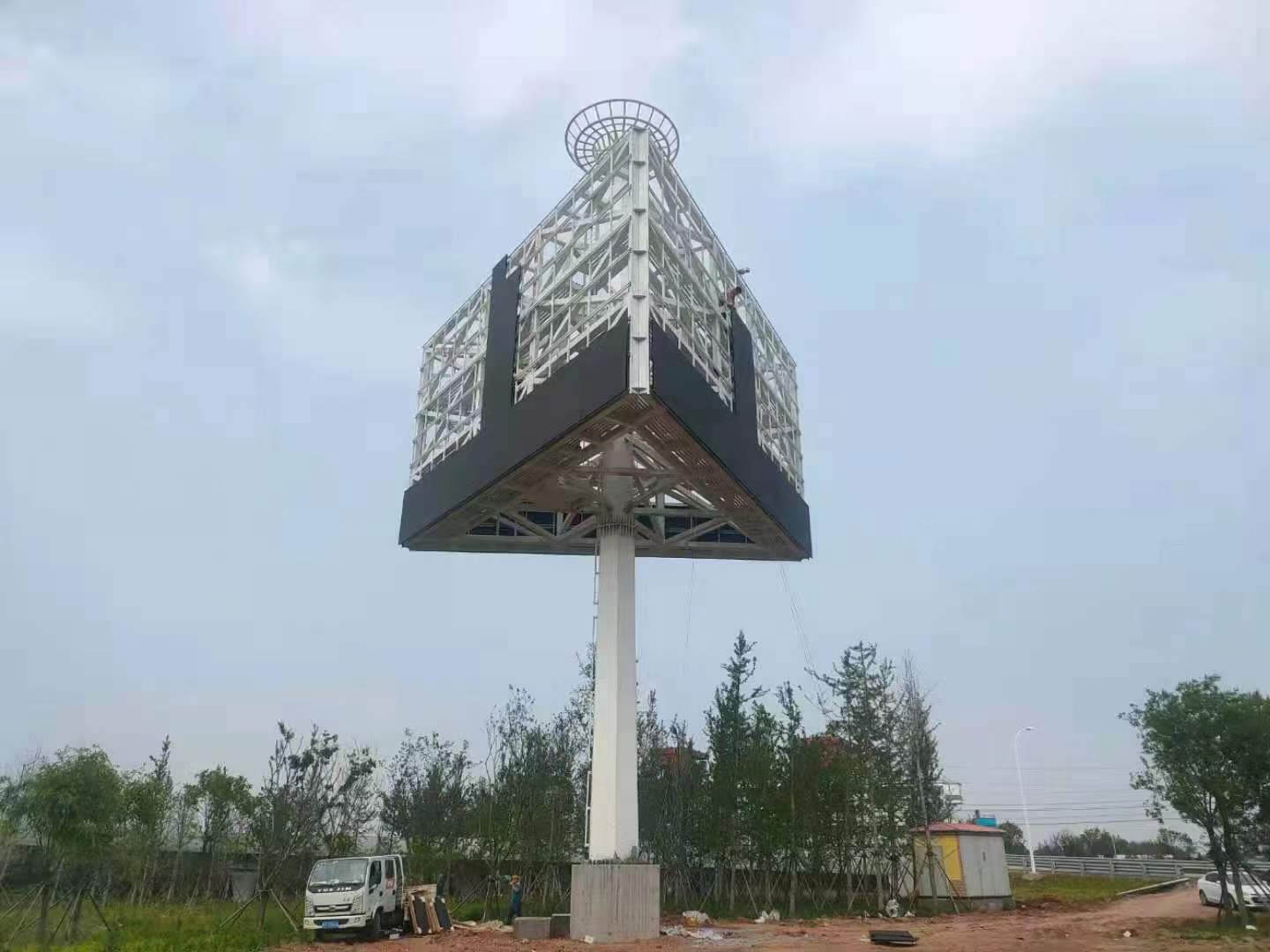 青岛胶东国际机场前立交桥 (1).jpg